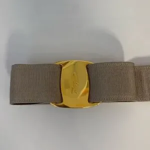 Salvatore Ferragamo Vara Bow Leather Belt in Nude Size S ✨Authentic Salvatore Ferragamo | Accessories | Salvatore Ferragamo Vara  main image 4